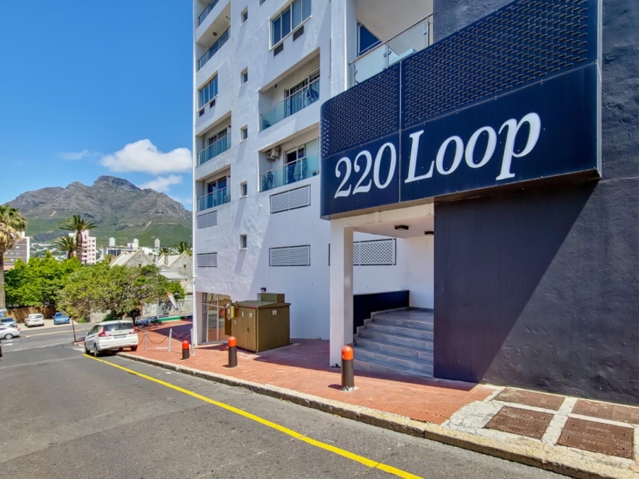 1 Bedroom Property for Sale in Cape Town City Centre Western Cape